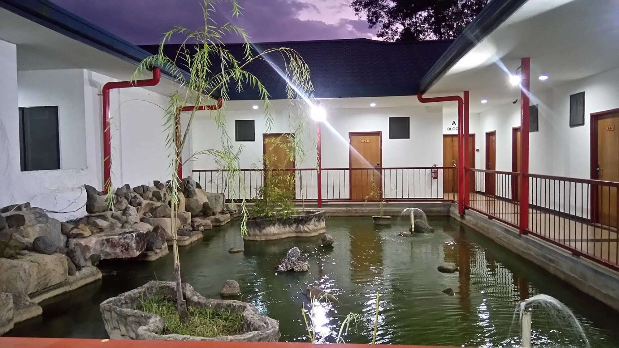Lkh Hotel